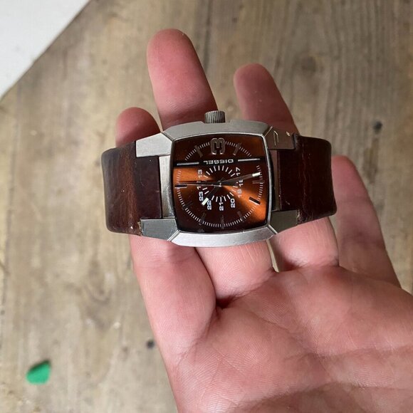 Vintage Stainless Steel Diesel Watch Water Resistant 330m Brown Watch - Picture 7 of 8